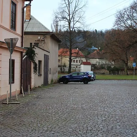 شقة U Brany كوتنا هورا