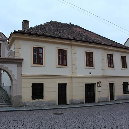 U Brany كوتنا هورا